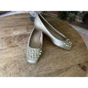 Comfort Gold Ballet Flats Size 8M Pearl Rhinestone Embellished Shoes